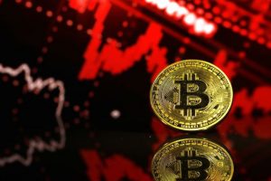 Bitcoin giảm sâu hướng đến mốc 30.000 USD